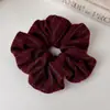 Laço de Cabelo Listrado com Textura de Alto Padrão Outono/Inverno Cor Versátil Elegante Bloco de Cores Listra Diagonal Tricô Lã Anel de Intestino Grosso Acessórios de Cabelo