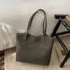 2026 Bolso Tote de Gamuza Texturizada de Moda para Mujer de Gran Capacidad para Hombro y Axila para la Escuela y el Viaje