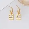 Arco del Triunfo Cuadrado Dorado Plato Aretes Calados Collar para Mujer Lujo Accesible Diseño de Nicho Traje Estéreo de Alta Gama para Mujer