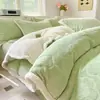 Conjunto Completo de 4 Peças A-class Retrô Tridimensional Totalmente Fosco Esculpido Leite Fleece Meilade Outono/Inverno Espessado Quente Adicionado Fleece Capa de Edredom 1