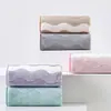 Conjunto de toalhas de banho de coral fleece personalizado transfronteiriço para uso doméstico, absorvente, secagem rápida, espesso, sem soltar fiapos