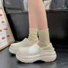 Zapatos de Algodón Impermeables para Mujer Invierno 2025 Nuevos Celebridad de Internet Aumentadores de Altura Suela Gruesa Forro de Felpa Cálido Ropa Exterior Moda Pantuflas de Algodón de Lana
