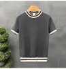 Novos Tops de Verão Estilo Transfronteiriço para Homens Maduros, Suéteres de Verão Brancos com Gola Redonda e Listras, Malhas Internas Masculinas