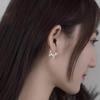 Pendientes de mariposa huecos de plata esterlina s925 con diseño de nicho, pendientes de temperamento único, pendientes de viento frío con hebilla de oreja, venta al por mayor