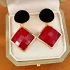 Pendientes de botón redondos con forma de diamante de resina vintage para goteo de aceite, pendientes de lujo ligero, nicho, sensación de alta gama, pendientes versátiles para mujer