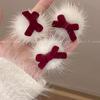 Pinza para el cabello de lazo rojo navideño de felpa pinza para el cabello de alto sentido flequillo partido pinza lateral pico de pato dulce