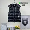 Chaleco Acolchado Brillante con Capucha Moncler Otoño/Invierno Unisex Ropa Exterior Casual Estilo Cremallera Chaleco Versátil
