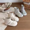 Botas de Cuero para Niñas 2026 Invierno Nuevo Estilo Retro Moño Moda Coreana Botines Cortos Botas Estilo Ballet con Felpa