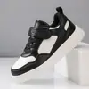 Zapatos para Niños Tenis Blancos para Niños 2026 Primavera y Otoño Niños Medianos y Grandes Zapatos de Tabla Blancos Zapatos Deportivos Estilo Campus para Niños Resistentes al Desgaste Antideslizantes