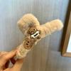Clip de peluche de otoño e invierno, gran clip de tiburón estilo ins, pinza para el cabello en la parte posterior de la cabeza, pinza para el cabello, tocado femenino, horquilla peluda