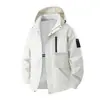 Chaqueta exterior impermeable y a prueba de viento para hombre, estilo nuevo con capucha, estilo casual americano, corte holgado, talla grande, adecuada para parejas