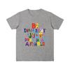 Camiseta Feminina de Verão Manga Curta 100% Algodão Estilo Coreano Estampa de Grafite com Letras Gola Redonda Ombro Direito Slim Top Básico