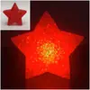 Actuación en escenario sosteniendo una estrella de cinco puntas como accesorio sosteniendo una lámpara de estrella brillante bailar excelente calidad otro