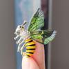 Japonês e coreano Bee Elf Broche de nicho Mulheres Design Sense High-end Temperamento Collar Pin Acessórios Terno Moda Corsage Pin