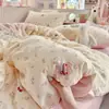 Conjunto de cuatro piezas de hilo suave y esponjoso tipo nube, Clase A, apto para bebés, conjunto de tres piezas para dormitorio de estudiante, sábana de dormir sin estampado estilo caricatura