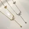 2026 Nuevo Collar de Mariposa con Pedrería y Lazo de Moda Diseño de Nicho Cadena Dorada para Clavícula Choker Versátil de Lujo Ligero para Mujer