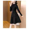 Vestido Negro de Alta Gama para Mujer, Nueva Moda Primavera 2026 Jacquard de Longitud Media Ceñido a la Cintura Adelgazante Línea A