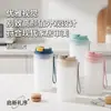 ¡Guau, esta botella de agua para estudiantes es de 350 ml, está diseñada para beber directamente, tiene tapa, es ligera, duradera, a prueba de fugas y linda, lo que la hace perfecta para llevar a la escuela.