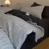 Juego de ropa de cama a rayas de cuatro piezas 100% algodón, Clase A, estilo simple, funda de edredón, sábana plana, sábana ajustable, algodón puro de 60 hilos, algodón lavado
