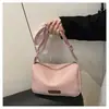 Tendencia Transfronteriza Otoño 2025 Bolso Pequeño de un Solo Hombro de Moda Bolso Cruzado para Mujer Bolso Ligero de Nylon Resistente al Agua
