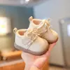 Botas de Couro de Princesa da Moda para Crianças Botas Forradas com Lã para Crianças Pequenas Novos Sapatos de Inverno para Bebês Primeiros Passos Botas de Cano Curto Quentes Estilosas para Meninas