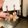 Pendientes Geométricos de Perlas de Aguja de Plata con Diamantes, Pendientes de Botón de Lujo Ligero de Gama Alta, Pendientes Simples Versátiles de Moda con un Diseño Único