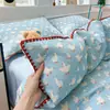 Conjunto de quatro peças em gaze de algodão 100% de dupla camada, qualidade Classe A para maternidade e infância, capa de edredom de algodão puro com borda de concha, conjunto de três peças de cama Nantong