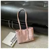 Bolsa pequeña 2026 nueva versión coreana linda bolsa de lunares bolsa de mano de nailon ligera bolsa cuadrada pequeña de un solo hombro