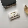 Estilo Tweed Serie 19 Cartera Grande Acolchada de Cuero Original Piel de Cabra Retro Hebilla Doble C Abatible Tarjetero para Mujer