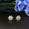 Zhenrong Fuente Transfronteriza Nieve Europea y Americana Microincrustada Zirconia Cúbica 3A Chapado en Plata de Ley 925 Pendientes de Moda para Mujer Pendientes de Flor Pendientes