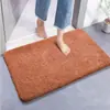 Felpudo para puerta de baño del hogar, absorbente y resistente a las manchas, adecuado para usar en el baño, la ducha y como alfombrilla antideslizante; lavable en la lavadora; disponible para venta al por mayor