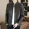 Chaqueta de Cuero con Cuello Alto Nueva para Hombre Primavera y Otoño, Corte Slim Fit Estilo Coreano, Chaqueta de Cuero PU de Gama Alta, Uniforme de Béisbol, Chaqueta Estilo Motociclista
