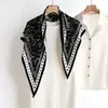 Lenço Triangular Estampado com Textura Desgastada Novo Estilo de Primavera, Lenço de Cabeça Multifuncional Versátil Anti-Amassado com Proteção Solar, Lenço de Seda de Alta Qualidade para Amarrar na Cintura