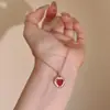 Lujo Ligero Gama Alta Estilo Vintage Corazón de Nácar Blanco Rubí Collar Retro Nicho Versátil Exquisito Moda Cadena para Clavícula