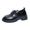 Sapatos de Couro com Plataforma de Solado Grosso para Mulheres, Nova Coleção 2025 Estilo Britânico Branco Bico Redondo de Cadarço Versáteis Loafers Atacado