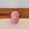 Gorra de béisbol con letra en forma de U estilo coreano para niños mayores, moderna y de secado rápido, adecuada para parejas jóvenes en salidas, protección solar y sombra, venta al por mayor