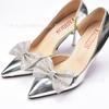 Venta al por mayor de accesorios de flores para zapatos con lazo de diamantes de imitación desmontables, hebilla decorativa, hebilla multifuncional, accesorios para bolsos de tacón alto