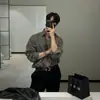 Nova Camisa Marrom de Entrada Luxo Leve High-end Masculina Manga Longa Estilo Coreano Solta Camisa Masculina Textura Simples Top Moderno para Homens