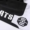 Shorts esportivos masculinos, calça casual de seda gelo estilo americano, shorts de basquete de verão folgados para homens, tamanho grande, secagem rápida, comprimento até o joelho