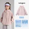Roupas Novas de Verão 2026 para Meninas, Jaqueta Leve com Capuz e Manga Longa, Blusa Infantil de Secagem Rápida, Roupa com Proteção Solar UPF50+ para Bebê Menina