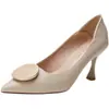 Chegada Nova Outono 2026 Salto Agulha Boca Rasa Sapatos de Salto Único Feminino Damasco Claro Superfície Macia Fivela Redonda Bico Fino Versátil para Ir ao Trabalho/Local de Trabalho Sapatos de Salto Único