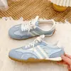 Zapatillas casuales cómodas de suela blanda estilo coreano para mujer, nueva colección principios de otoño 2026, con estilo preppy, diseño ligero, durabilidad y atractivo versátil