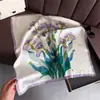 Bufanda de Seda Cuadrada Estilo Coreano Elegante Estampado de Flores Moradas Chal de Alta Gama Bufanda para el Cuello Protección Solar Bufanda Cuadrada Pequeña Pañuelo para la Cabeza Bufanda para Mujer