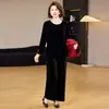Conjunto de Primavera y Otoño Estilo Nuevo para Madres de 40-50 Años, Elegante y Clásico Conjunto de Tres Piezas de Terciopelo, Chaleco y Top para Mujeres de Mediana Edad