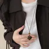 Colar de cordão de couro estilo minimalista com pedra e estampa de leopardo em formato de coração e estrela, corrente de suéter com design de nicho vintage, acessório de estilo para feriado
