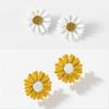 B326 novos brincos coreanos simples de personalidade com pétalas de flor margarida brincos doces versáteis brincos fofos