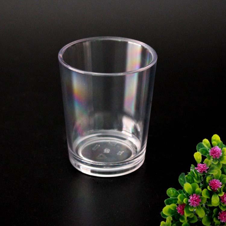 塑料水杯