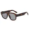 Gafas de Sol Cuadradas Retro Simples con Clavos de Arroz Estilo Callejero de Moda Gafas de Sol Europeas Americanas Moda Protección Solar al Aire Libre Personalidad Gafas de Sol Transfronterizas