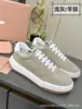 Sapatos Femininos Miu Couro Genuíno Sola Grossa Tênis de Prancha Vintage Primavera 2025 Casuais Sapatos Brancos Velhos Sapatos de Treino Alemães Sapatos Sujos Pequenos