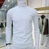 Top de capa base para hombre 2025 Nuevo Otoño e Invierno Ajuste Delgado, Camiseta Blanca de Manga Larga con Cuello Alto